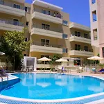 Michel Aparthotel 3*