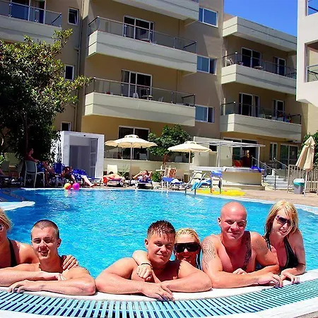 Michel Aparthotel 3*