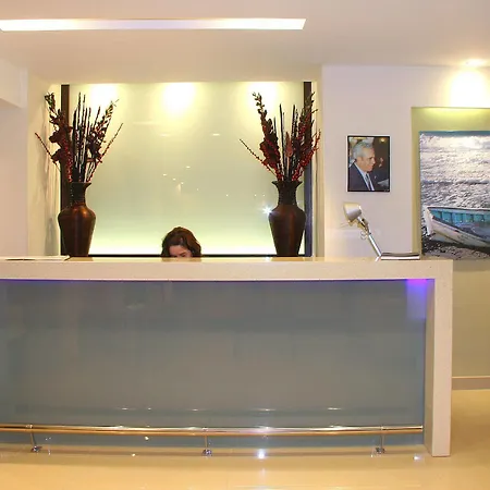 Aparthotel Michel 3*