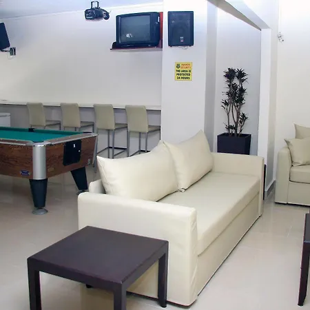 Michel Aparthotel