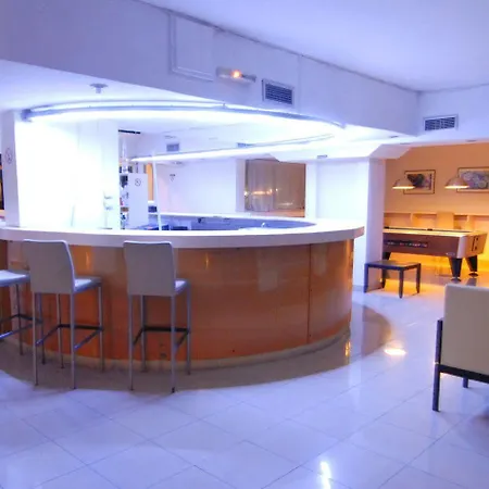 Aparthotel Michel 3*