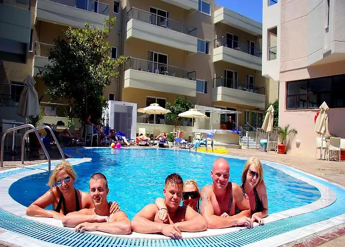 Aparthotel Michel 3*