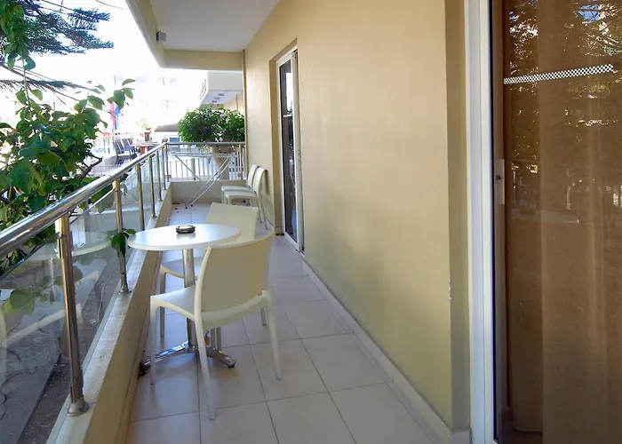 Aparthotel Michel 3*