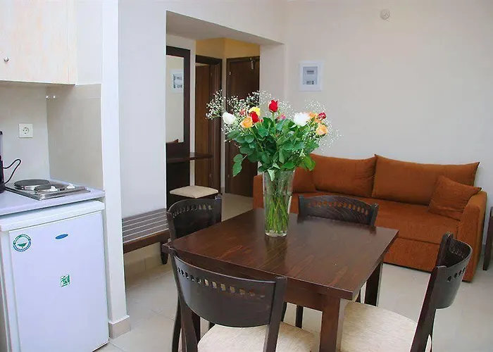 Michel بلدة كوس